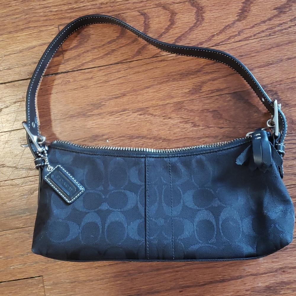 Coach HO4M-6371 Signature Black Shoulder Bag